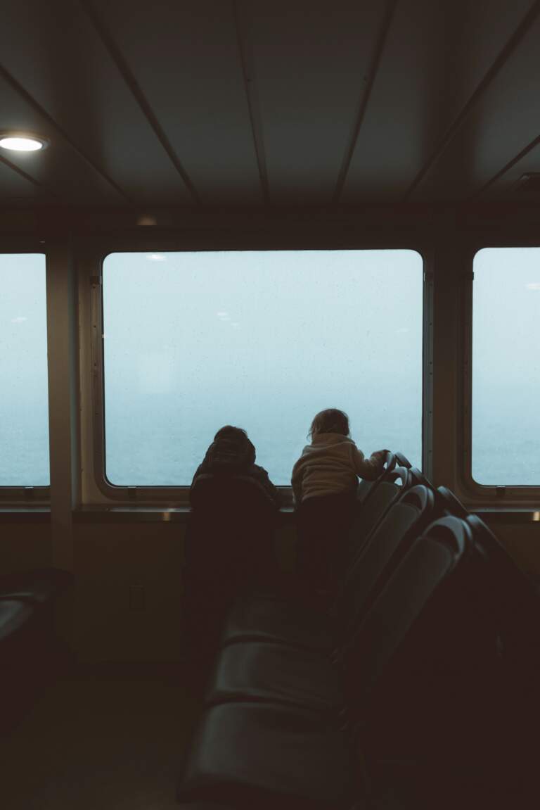 Przewodniki dla samotnych podróżników: Twoja mapa do przygód